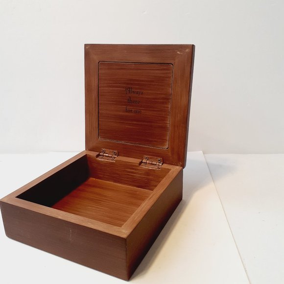 Willow Tree Quiet Strength Memory Box 2008 Susan Lordi - Picture 6 of 9